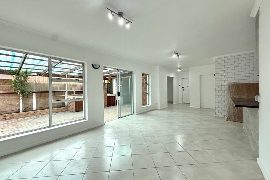 3 Bedroom Property for Sale in Tijgerhof Western Cape
